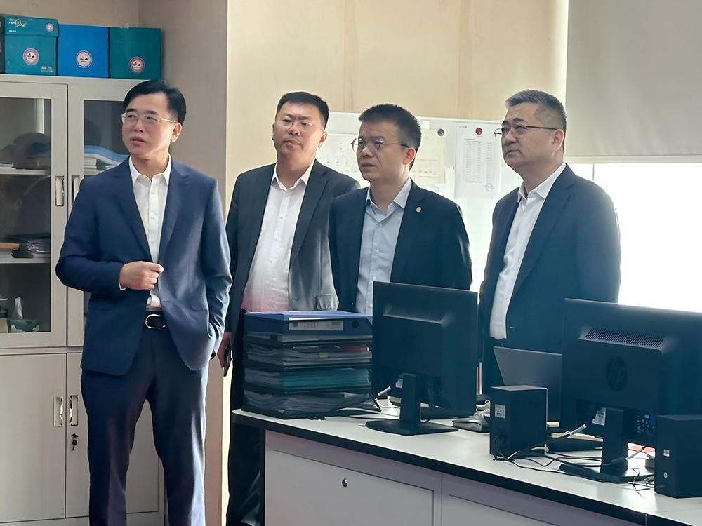 2.调研现场 拷贝.jpg